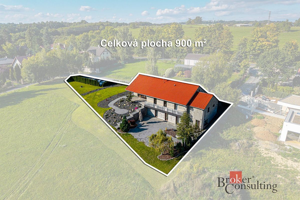 Prodej rodinného domu 298 m², pozemek 900 m² – fotografie 3