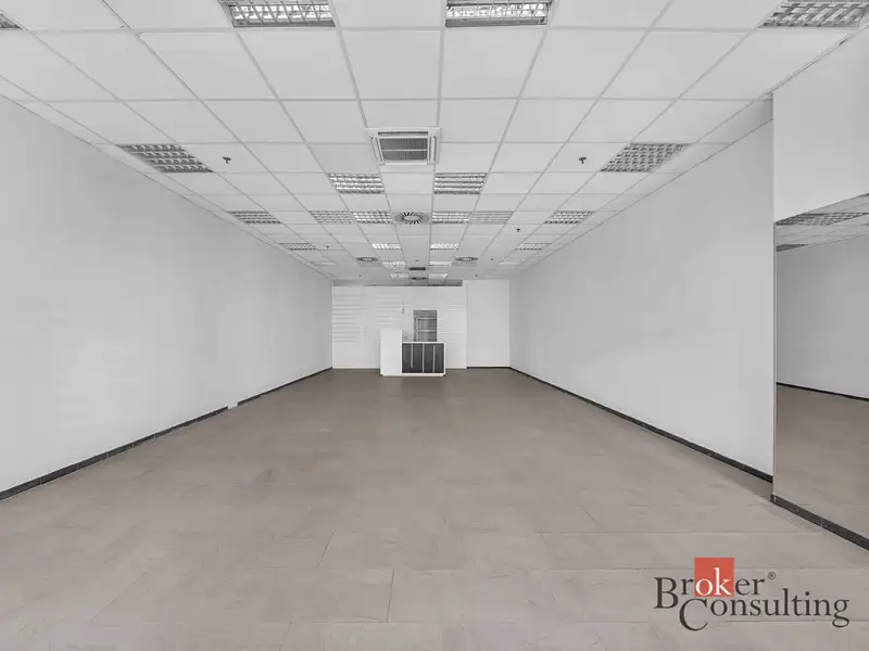 Pronájem obchodního prostoru 94 m², Hradec Králové – náhled fotky 1