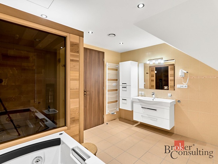 Квартира 3+kk на продаж, 137 м² (23 з 35)