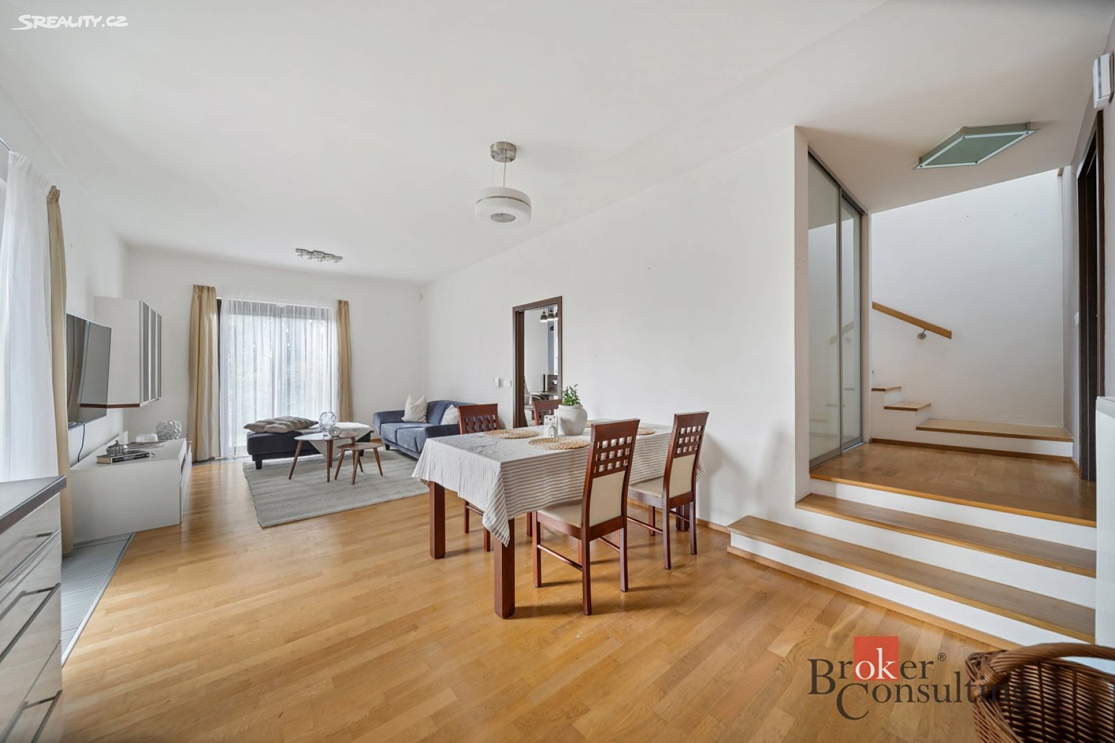 Prodej  rodinného domu 154 m², pozemek 646 m² – pohled 4