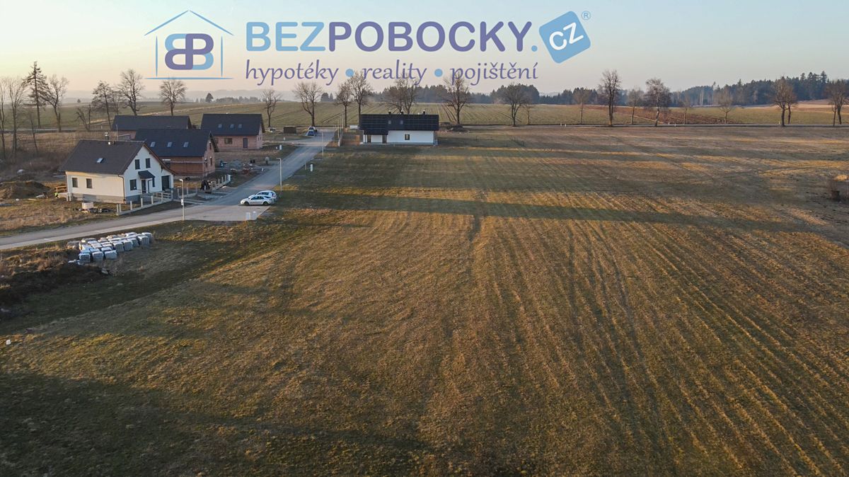 Prodej stavebního pozemku 1196 m² – fotografie 2