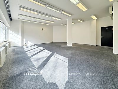 Pronájem kanceláře 60 m²