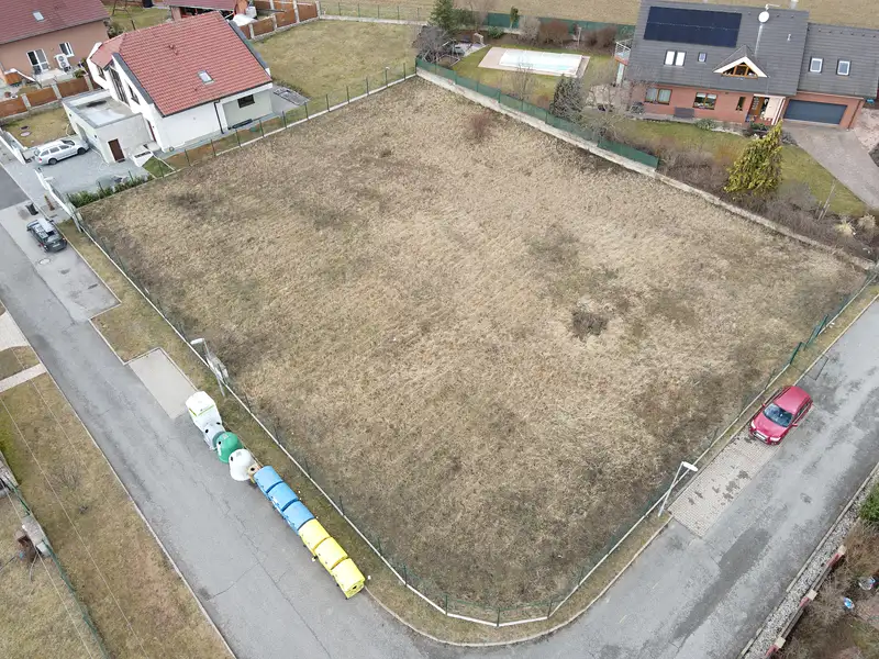Prodej stavebního pozemku 870 m², Bubovice – náhled fotky 1