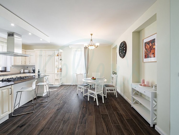 Prodej domu, 244 m² (8 z 39)
