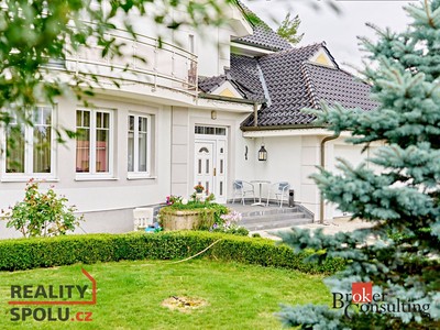 Haus zum Kauf, 550 m² (2 von 26)