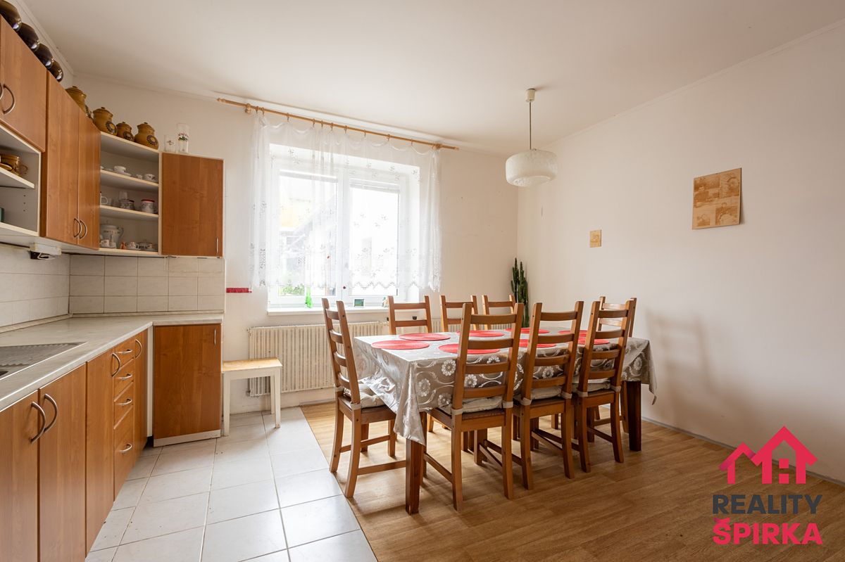 Prodej rodinného domu 139 m², pozemek 238 m² – fotografie 3