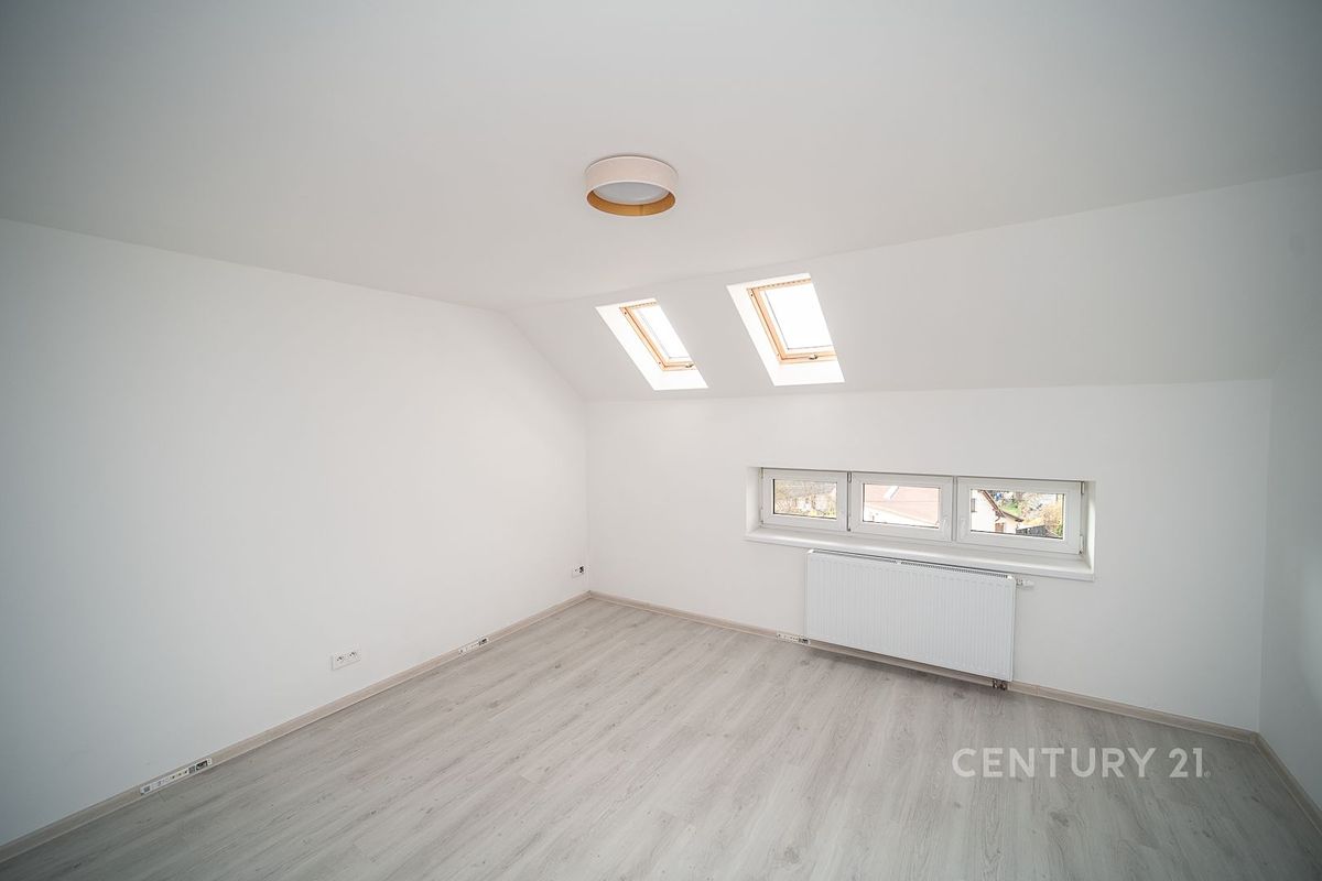 Prodej kanceláře 30 m² – fotografie 3