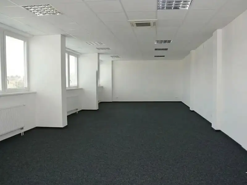 Pronájem kanceláře 55 m², Kolín – náhled fotky 2