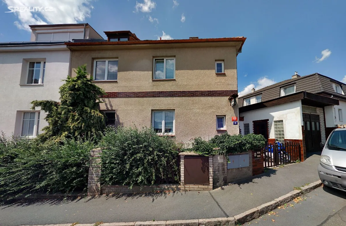 Prodej rodinného domu 360 m², pozemek 306 m², Praha