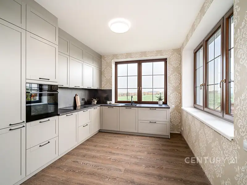 Prodej vily 300 m², pozemek 538 m², Makotřasy – náhled fotky 3