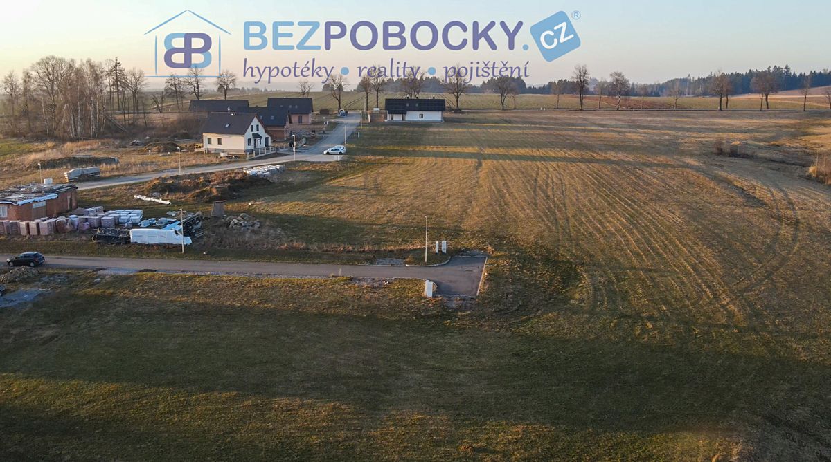 Prodej stavebního pozemku 1196 m² – fotografie 3