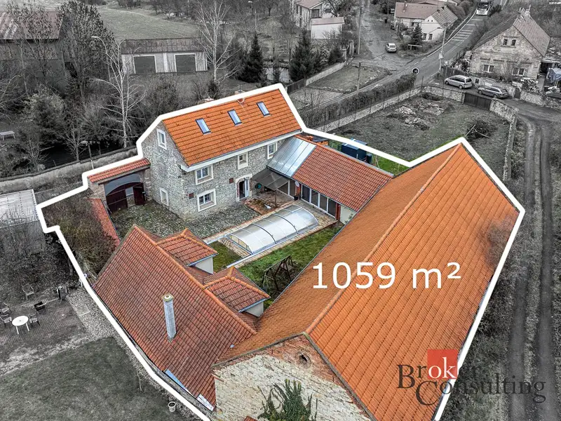 Prodej rodinného domu 579 m², pozemek 1059 m², Středokluky – náhled fotky 2