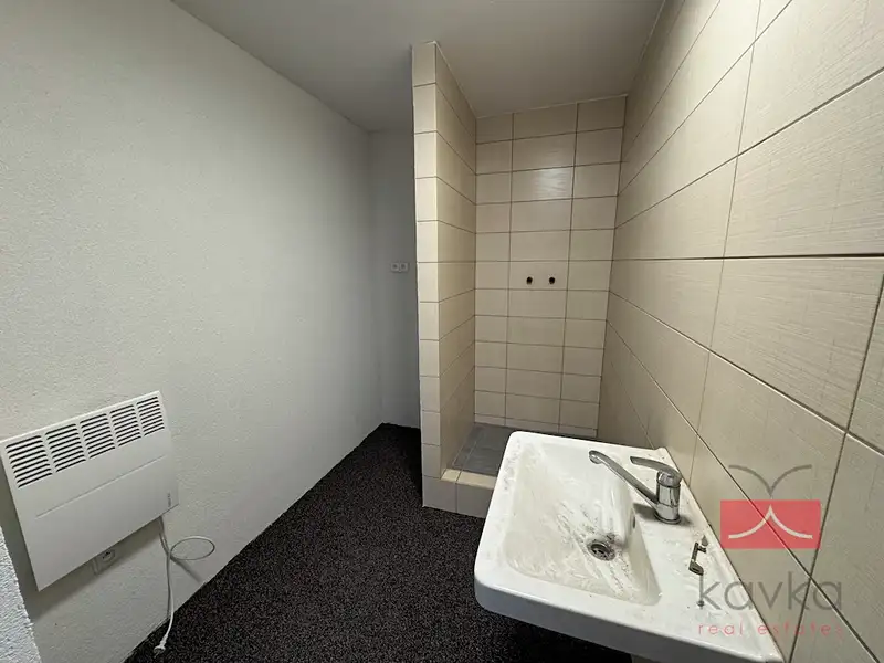 Pronájem komerční nemovitosti 200 m², Humpolec – náhled fotky 3