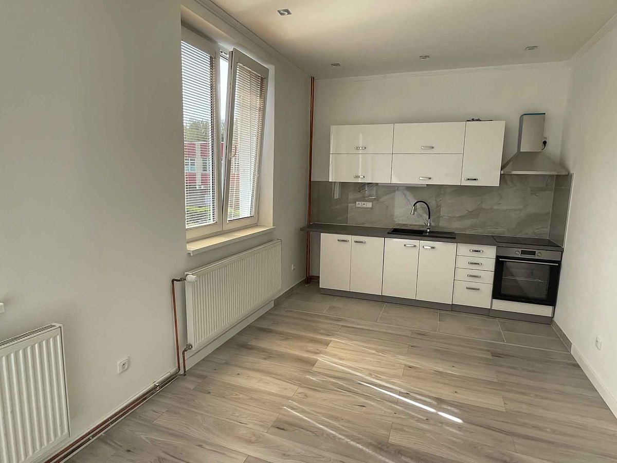 Pronájem bytu 2+kk 60 m² – fotografie 2