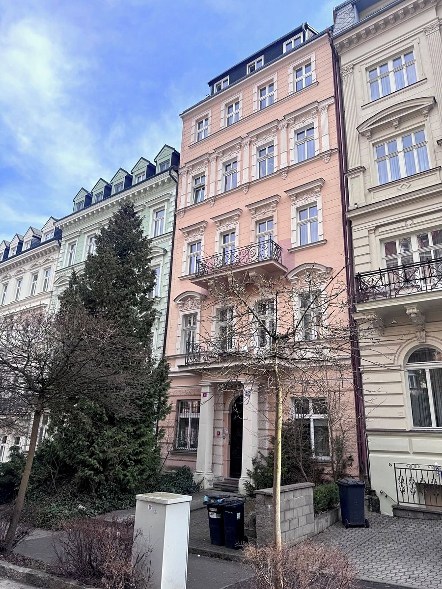 Prodej bytu 4+kk 94 m², Karlovy Vary – fotka 1 z 3