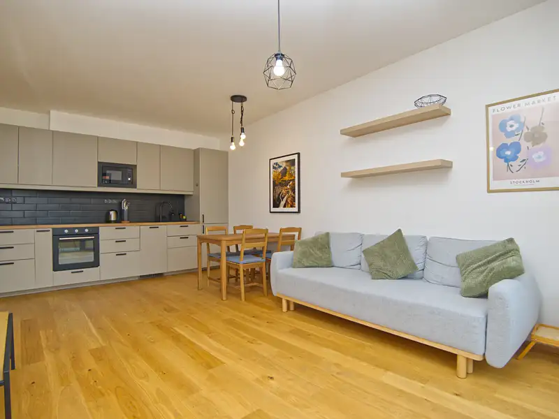 Prodej bytu 2+kk 55 m², Praha – náhled fotky 2