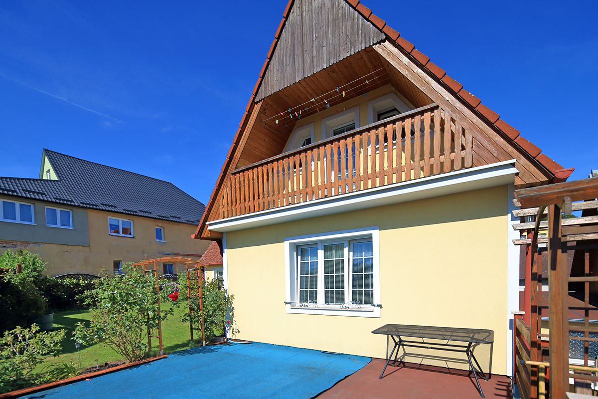 Prodej rodinného domu 268 m², pozemek 465 m² – fotografie 3