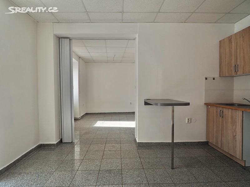 Pronájem obchodního prostoru 28 m² – pohled 4