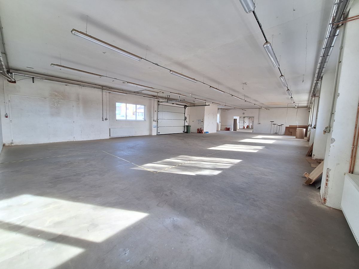 Prodej výrobní haly, prostoru 1200 m² – fotografie 5