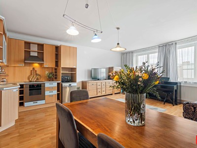 Prodej bytu 3+kk 93 m² (Jednopodlažní)