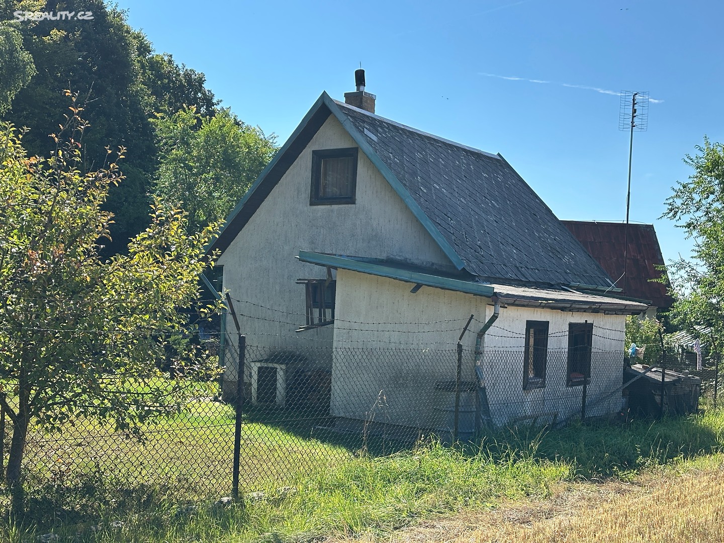Prodej  chaty 43 m², pozemek 317 m², okres Praha-východ