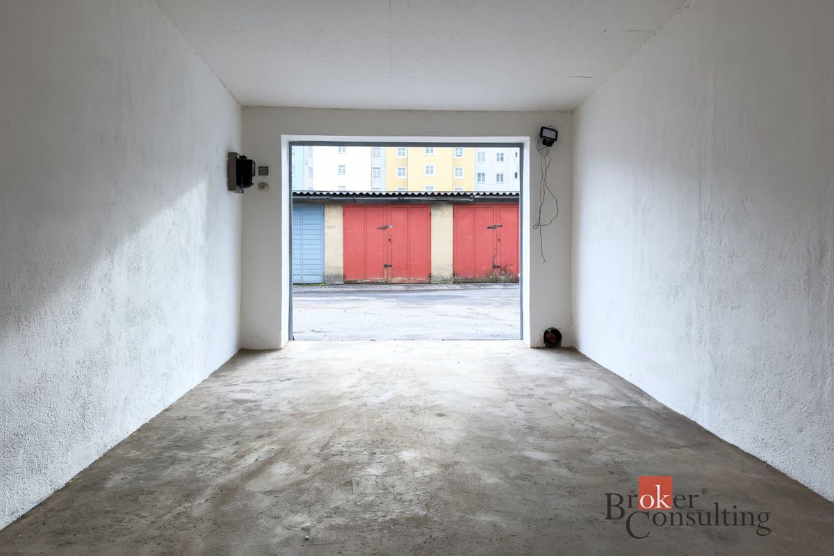 Prodej garáže 17 m² – fotografie 3