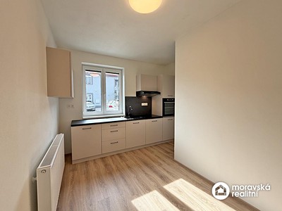 Pronájem bytu 2+1 55 m² (Jednopodlažní)