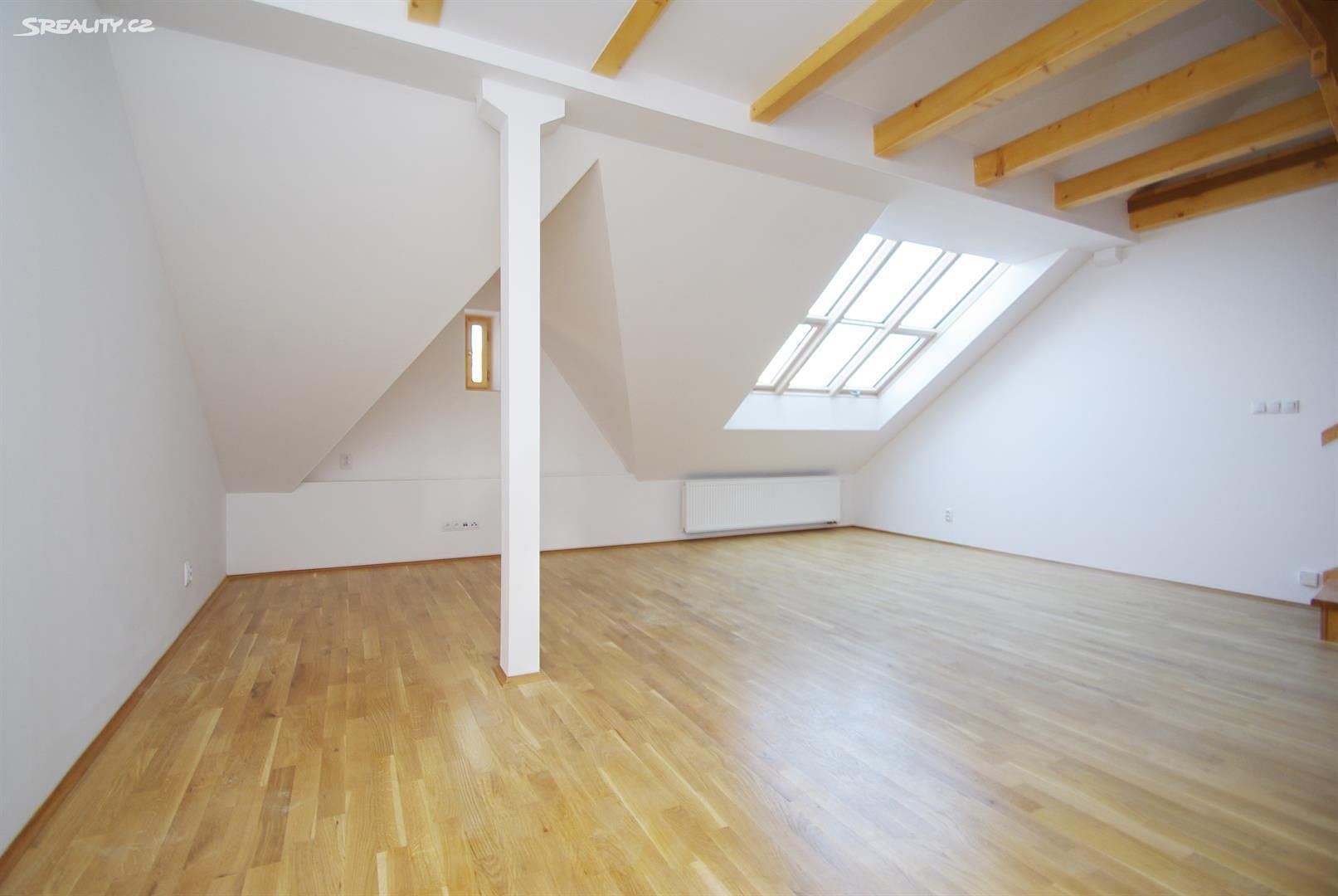 Pronájem bytu 3+1 120 m² (Mezonet)