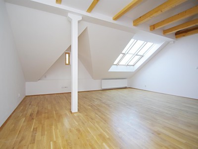 Pronájem bytu 3+1 120 m² (Mezonet)