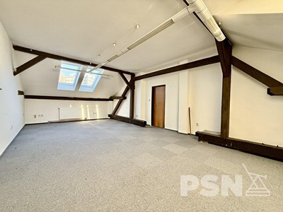 Pronájem kanceláře 67 m² — photo 3