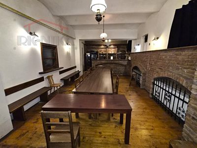 Pronájem restaurace 295 m²