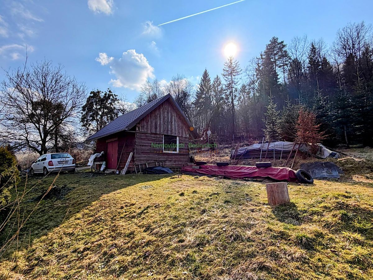 Prodej chaty 30 m², pozemek 3387 m² – fotografie 2