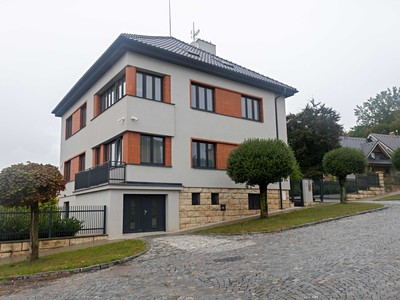 Pronájem bytu 1+1 49 m²