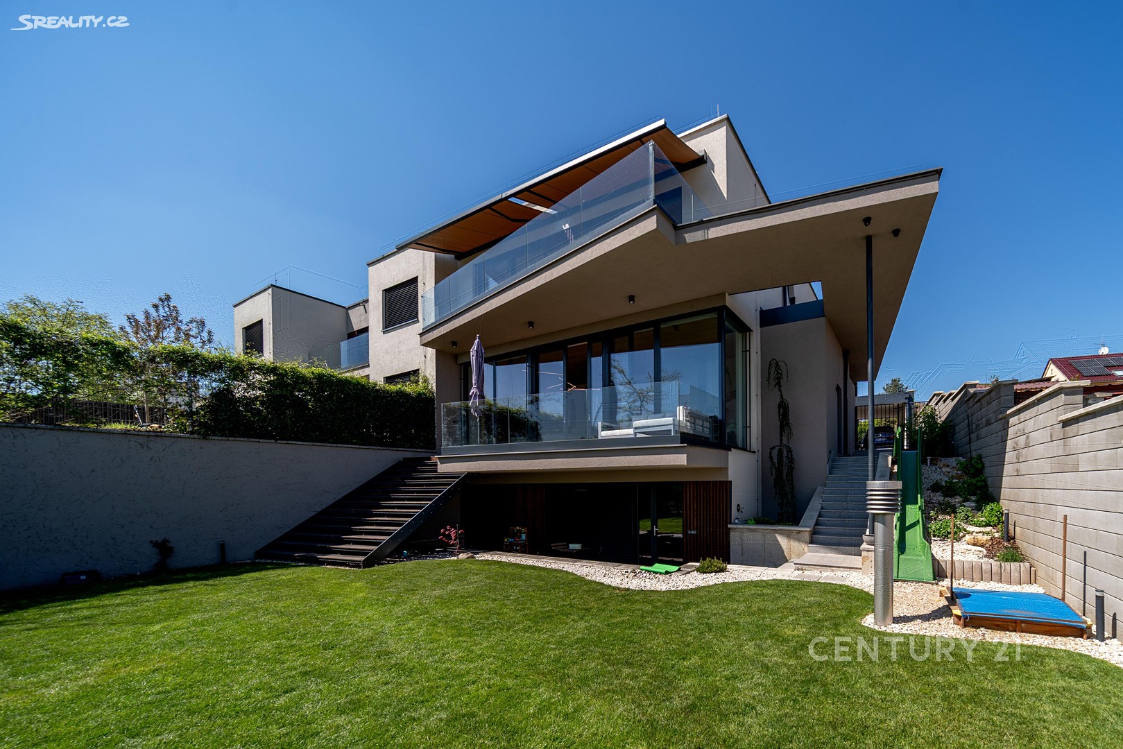 Prodej  vícegeneračního domu 321 m², pozemek 541 m², Praha