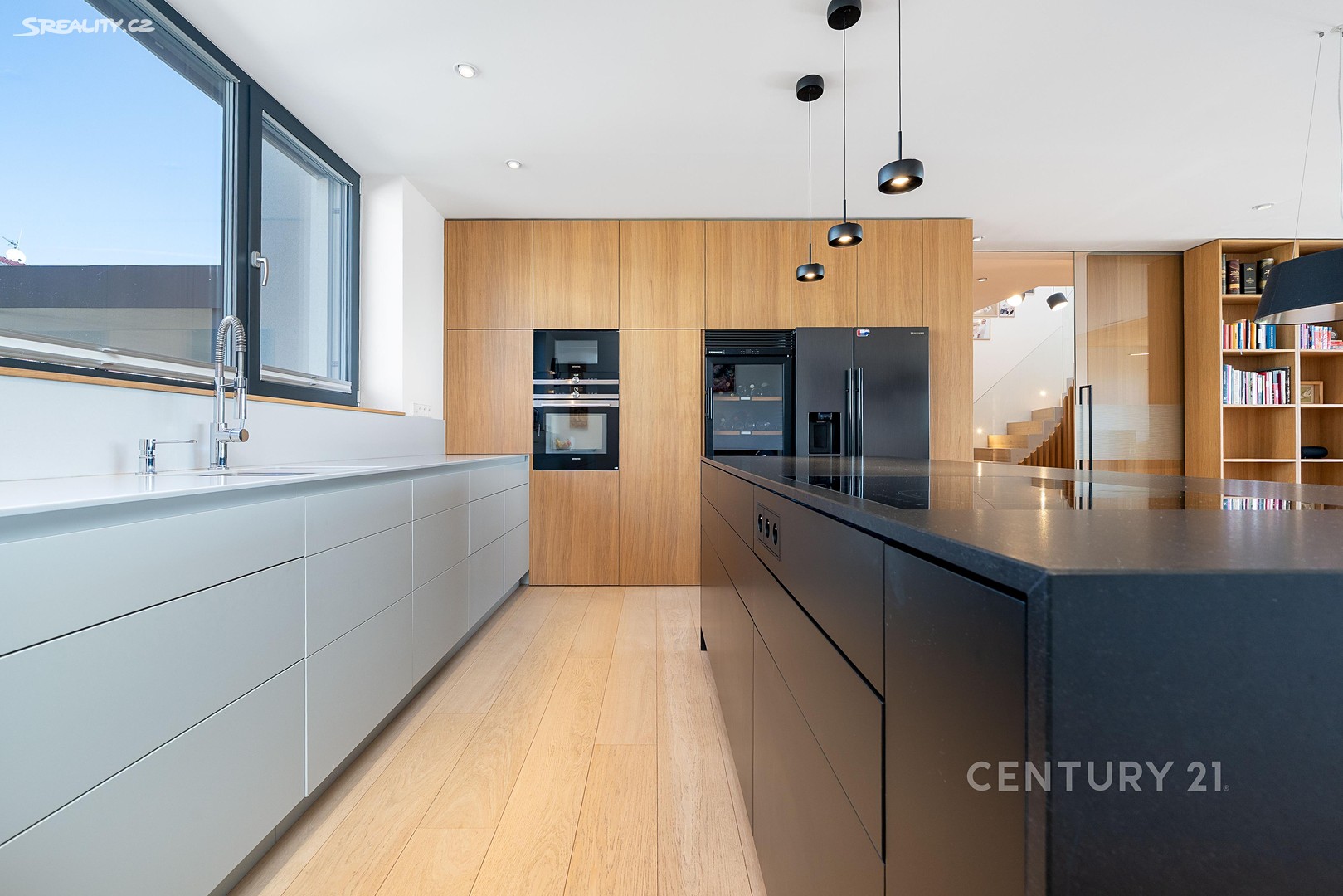 Prodej  vícegeneračního domu 321 m², pozemek 541 m² – pohled 5