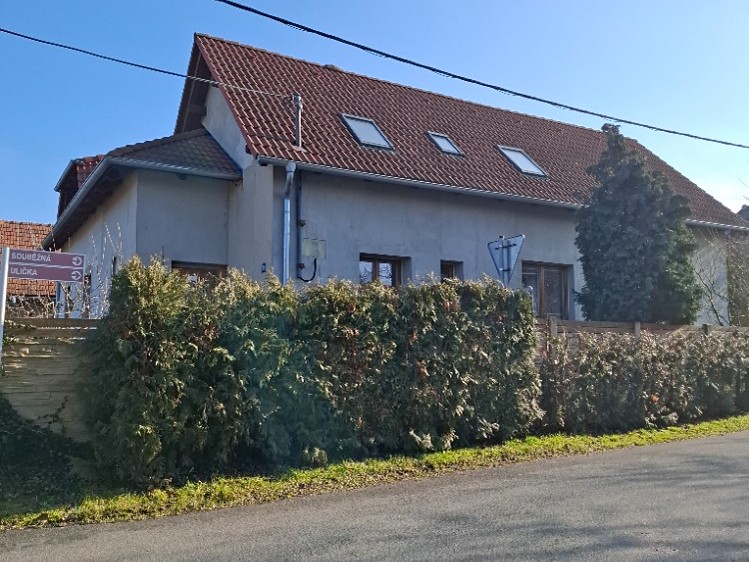 Prodej domu, 220 m² (3 z 23)