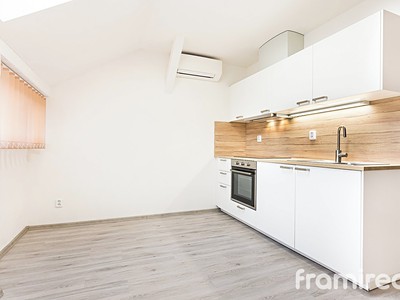 Pronájem bytu 1+kk 19 m²