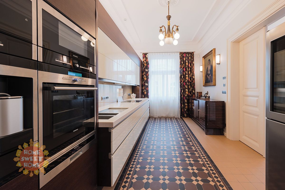 Pronájem bytu 5+1 184 m²