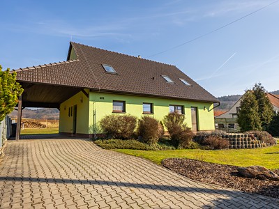 Prodej  rodinného domu 180 m², pozemek 982 m²