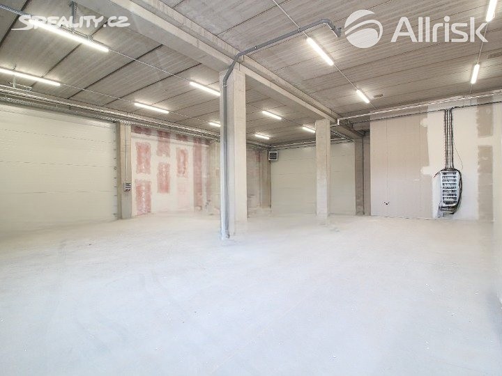 Pronájem skladového prostoru 570 m², okres Brno-město