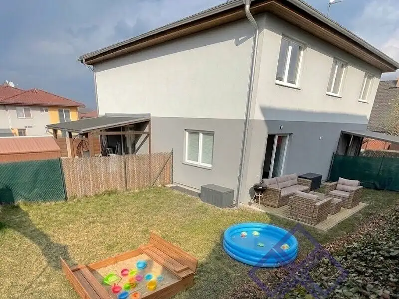 Prodej bytu 3+kk 71 m², Bašť – náhled fotky 1