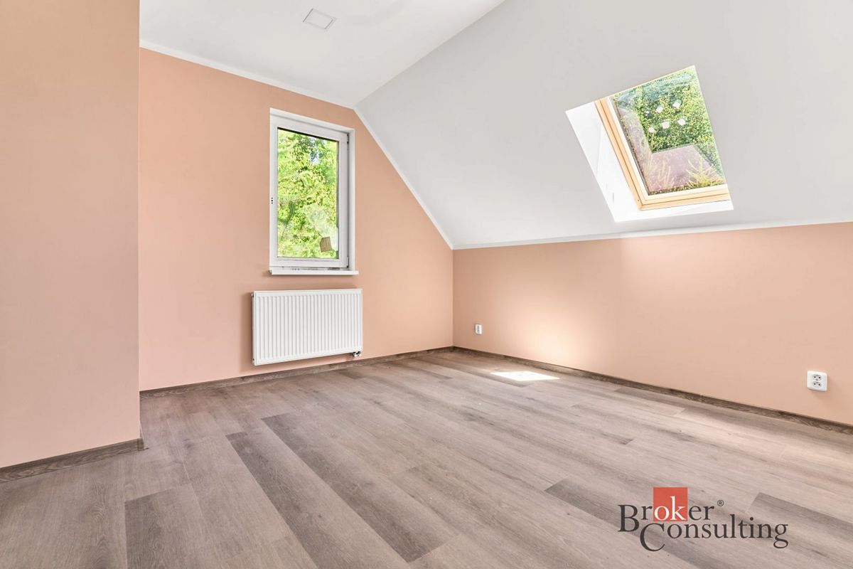 Prodej rodinného domu 202 m², pozemek 1488 m² – fotografie 5
