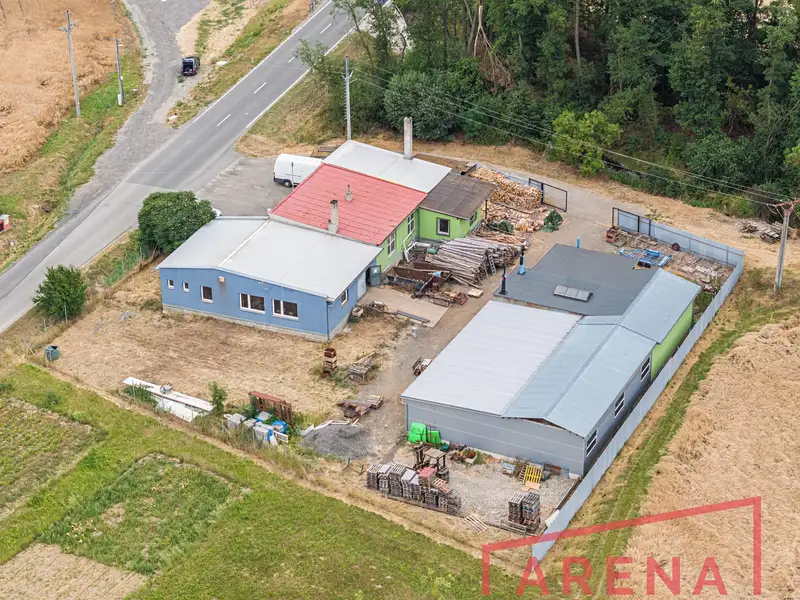 Prodej výrobní haly, prostoru 930 m², Laškov – náhled fotky 1