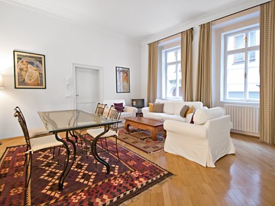 Pronájem bytu 2+1 73 m² (Mezonet)