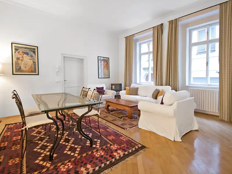 Pronájem bytu 2+1 73 m², Praha – náhled fotky 1