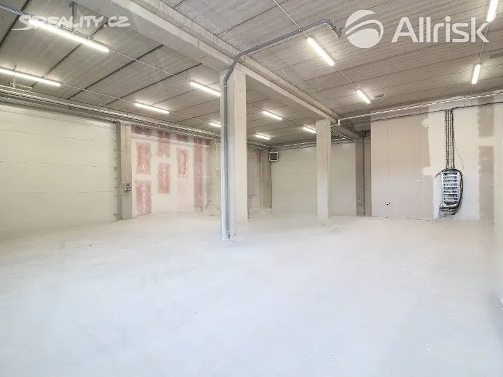 Pronájem výrobní haly, prostoru 570 m², Brno
