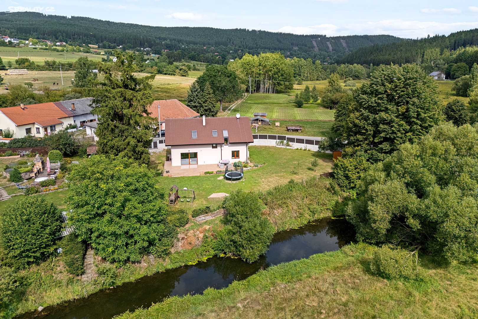 Prodej rodinného domu 178 m², pozemek 1 203 m², okres Příbram
