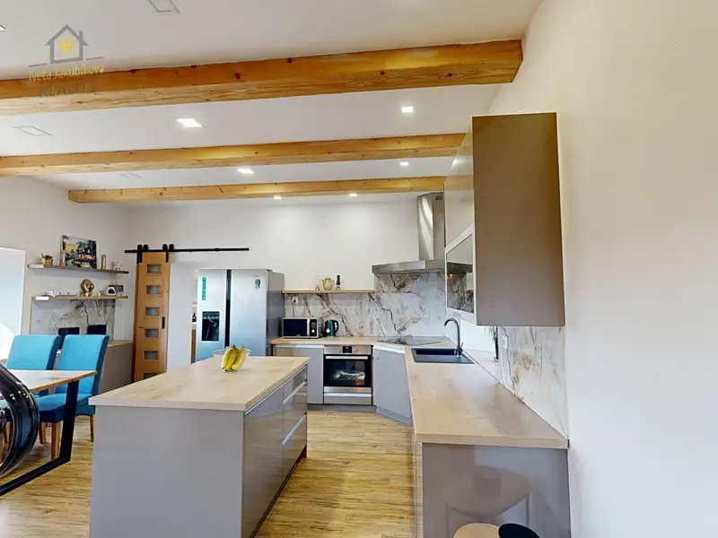 Prodej vícegeneračního domu 494 m², pozemek 777 m², Klášter Hradiště nad Jizerou – náhled fotky 2