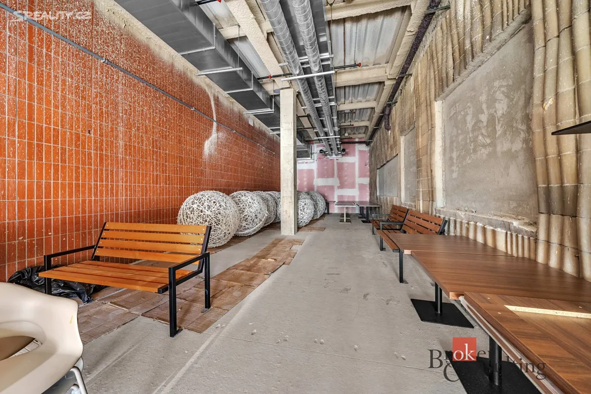 Pronájem obchodního prostoru 88 m², Hradec Králové