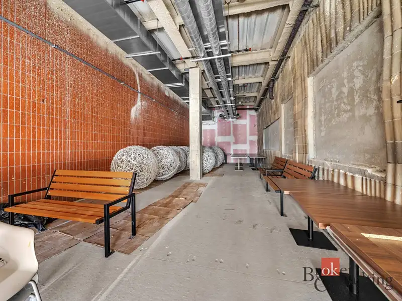 Pronájem obchodního prostoru 88 m², Hradec Králové – náhled fotky 1